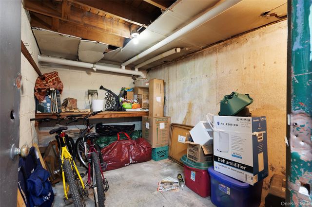 294 Edmunton Drive K18, North Babylon, NY 11703