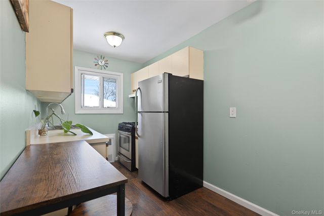 294 Edmunton Drive K18, North Babylon, NY 11703