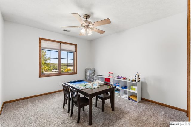 1244 Skyline Drive, Blair, NE 68008