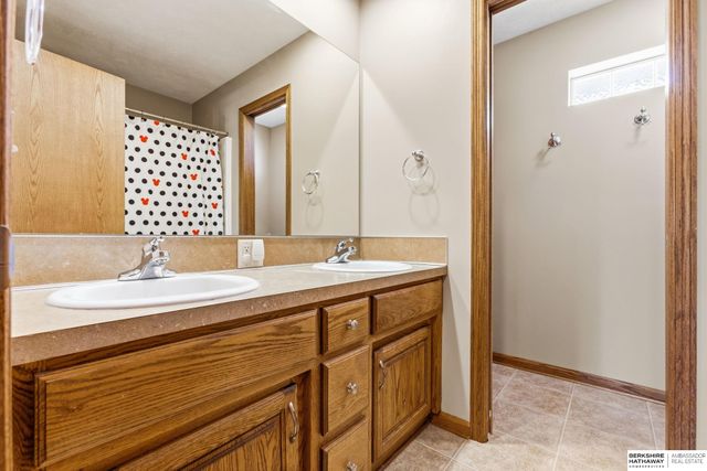 1244 Skyline Drive, Blair, NE 68008