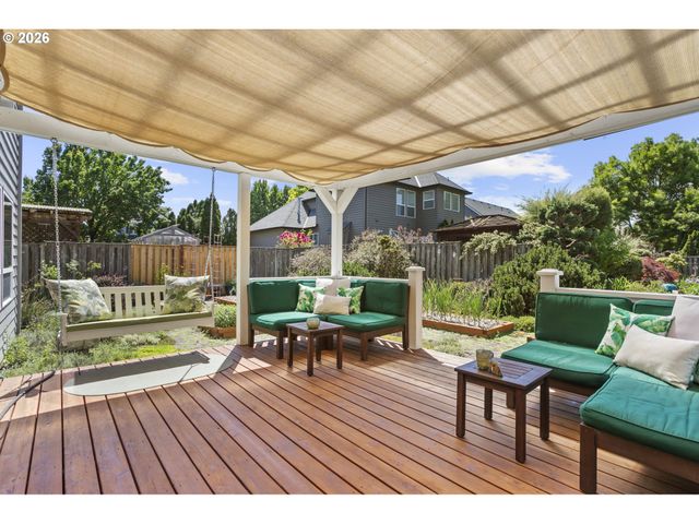 16050 Nw HACKNEY Dr, Portland, OR 97229