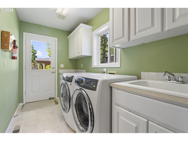 16050 Nw HACKNEY Dr, Portland, OR 97229