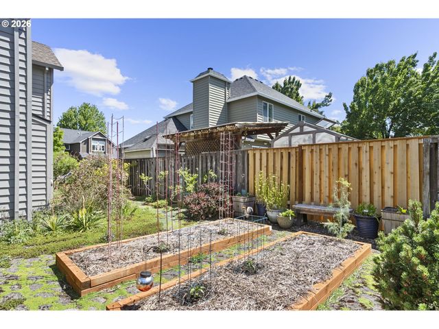 16050 Nw HACKNEY Dr, Portland, OR 97229