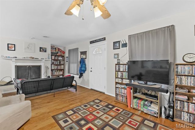 10 Highway J, Wright City, MO 63390