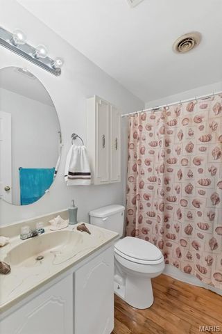10 Highway J, Wright City, MO 63390