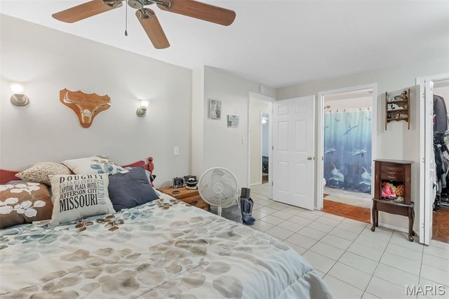 10 Highway J, Wright City, MO 63390