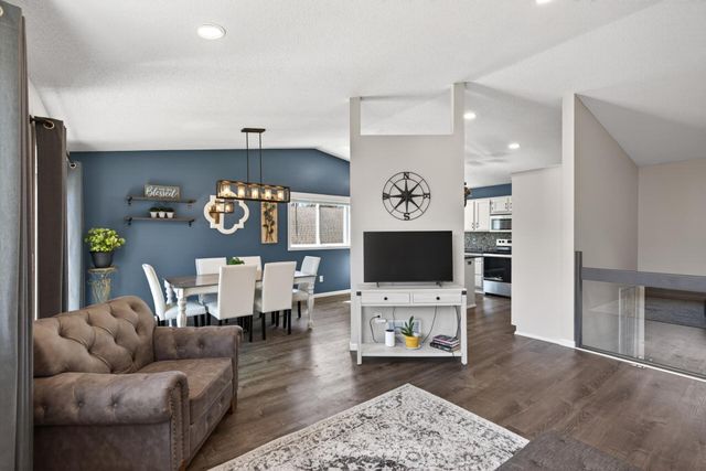 10597 61st Street NE, Albertville, MN 55301