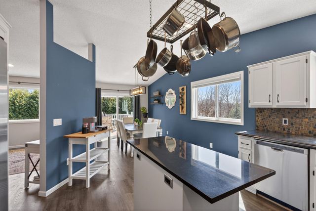 10597 61st Street NE, Albertville, MN 55301