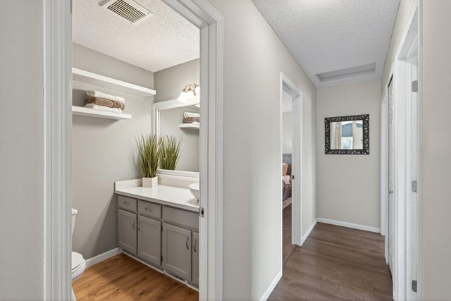 10597 61st Street NE, Albertville, MN 55301