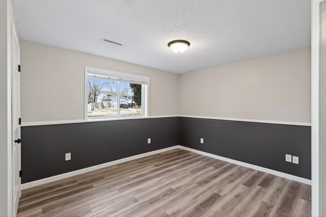 10597 61st Street NE, Albertville, MN 55301