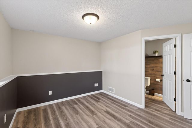 10597 61st Street NE, Albertville, MN 55301