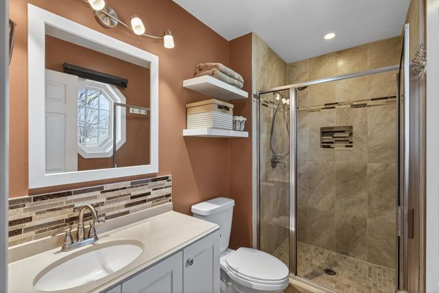 10597 61st Street NE, Albertville, MN 55301