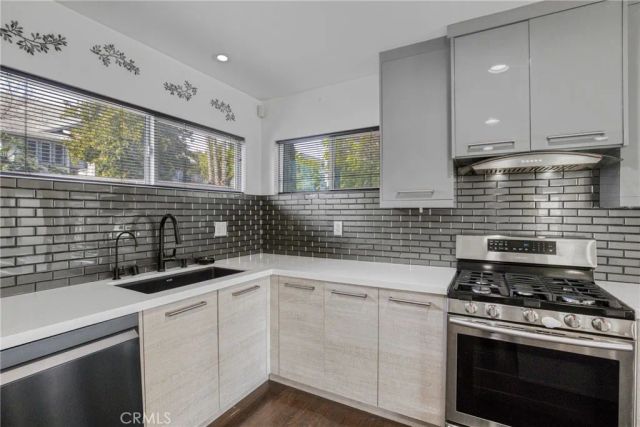 3439 Winslow, Los Angeles, CA 90026