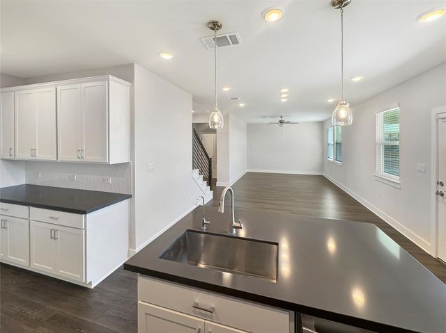 1704 Carvin WAY, Pflugerville, TX 78660