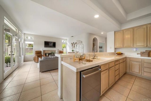 369 Justina Drive, Oceanside, CA 92057