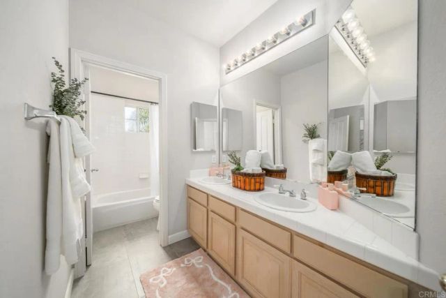 369 Justina Drive, Oceanside, CA 92057