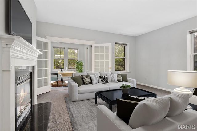 5803 Waterman Boulevard 3W, St Louis, MO 63112