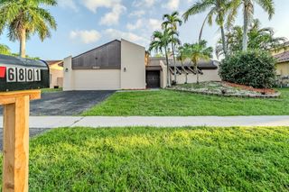 6801 NW 44th Ct, Lauderhill, FL 33319