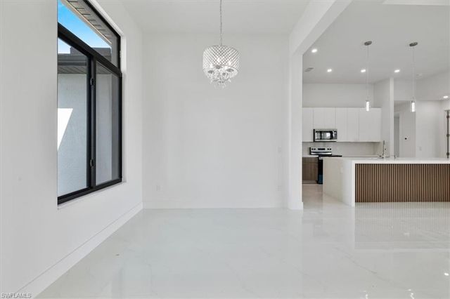 2500 NW 7th ST, Cape Coral, FL 33993