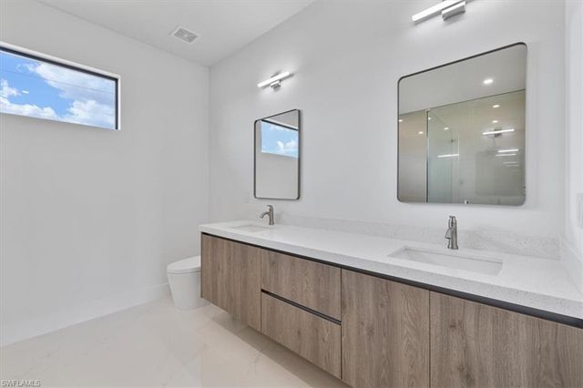 2500 NW 7th ST, Cape Coral, FL 33993