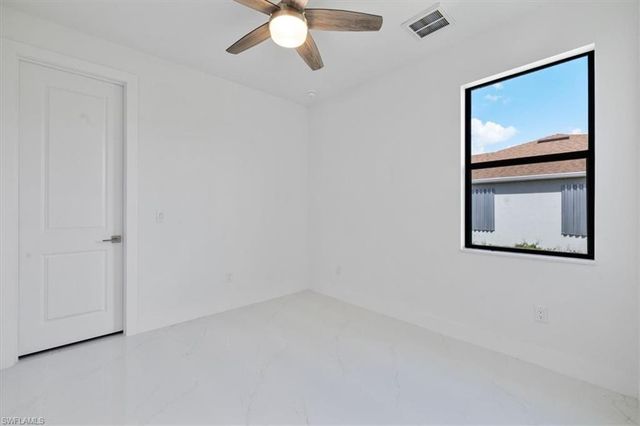 2500 NW 7th ST, Cape Coral, FL 33993