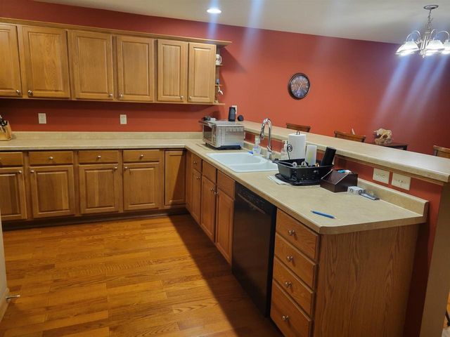 41 SCENIC CIRCLE, Fond Du Lac, WI 54935