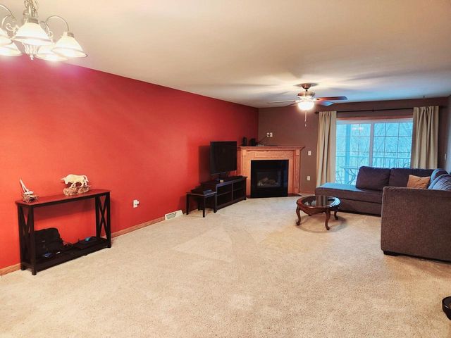 41 SCENIC CIRCLE, Fond Du Lac, WI 54935