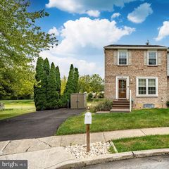 10 COURTNEY LN, Thorndale, PA 19372