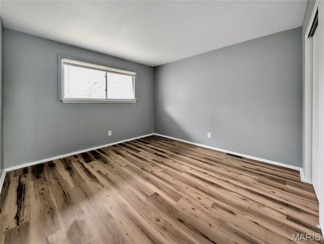 10319 Reba Drive, Dellwood, MO 63136
