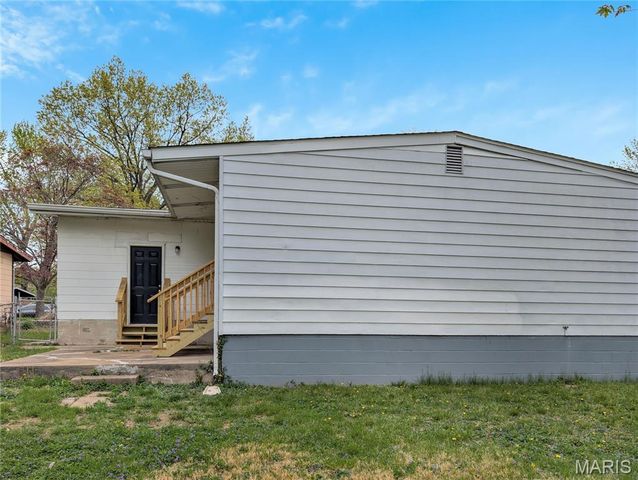 10319 Reba Drive, Dellwood, MO 63136