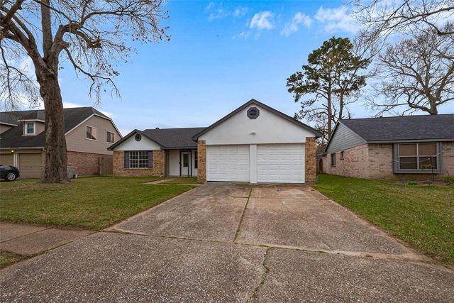 7322 Logging Trail Drive, Humble, TX 77346