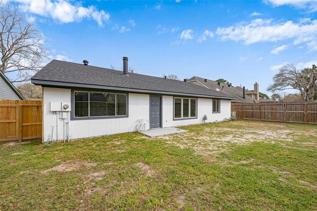 7322 Logging Trail Drive, Humble, TX 77346