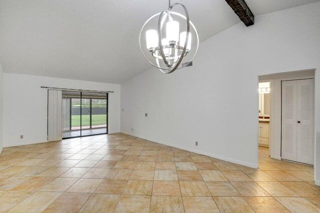 540 Shady Pine Way B, Greenacres, FL 33415