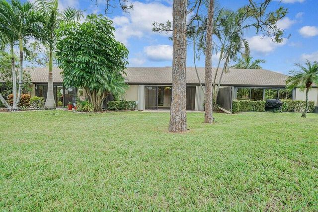 540 Shady Pine Way B, Greenacres, FL 33415