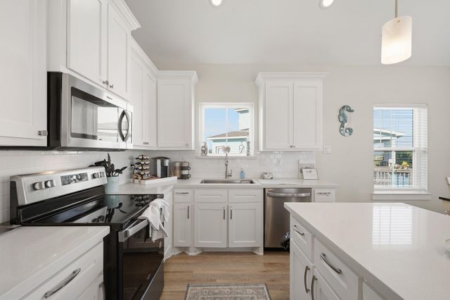 25011 San Simeon Court, Galveston, TX 77554