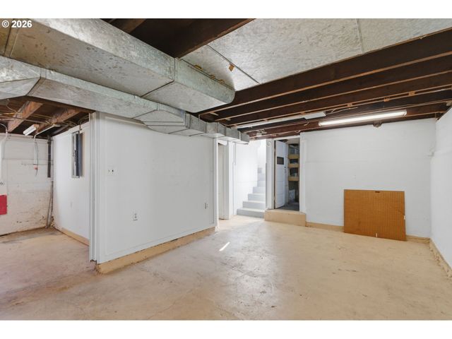 3733 Se 28TH Pl, Portland, OR 97202