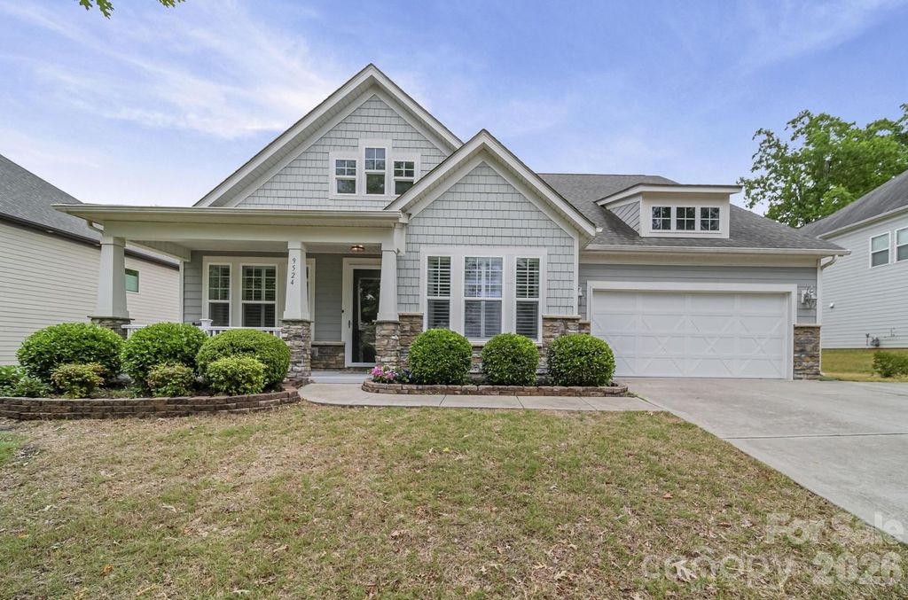 9524 Hightower Oak Street, Huntersville, NC 28078