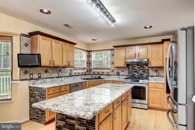 822 WELLESLEY CT, Hampstead, MD 21074