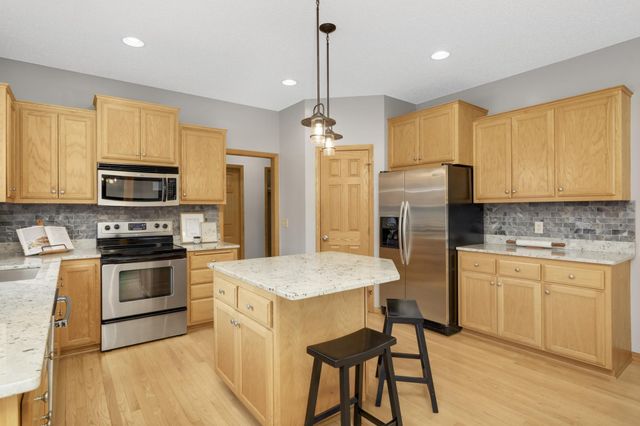 20742 Fury Court, Lakeville, MN 55044