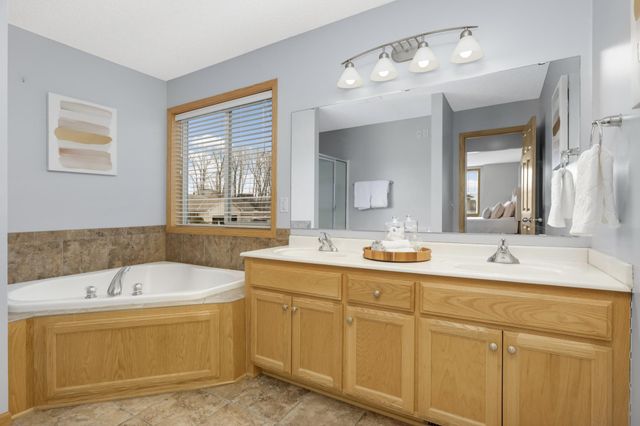 20742 Fury Court, Lakeville, MN 55044