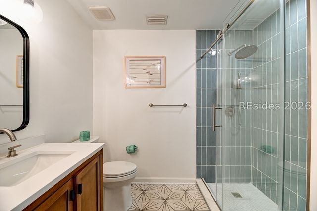 19 Lemoyne Ave Apt 14, Hilton Head Island, SC 29928