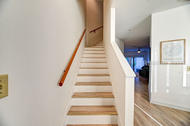 19 Lemoyne Ave Apt 14, Hilton Head Island, SC 29928