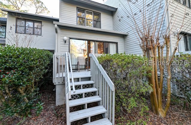 19 Lemoyne Ave Apt 14, Hilton Head Island, SC 29928