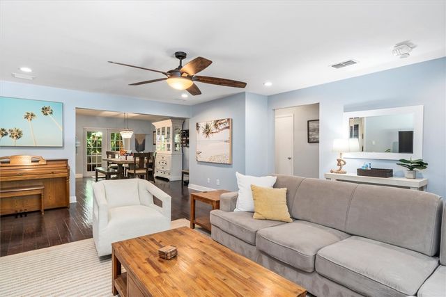 1960 W Pebble Path, Vero Beach, FL 32963