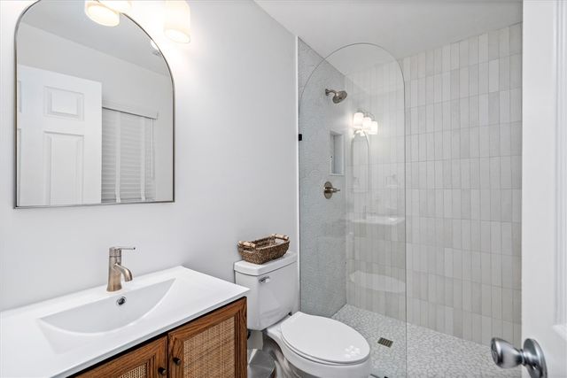 1960 W Pebble Path, Vero Beach, FL 32963