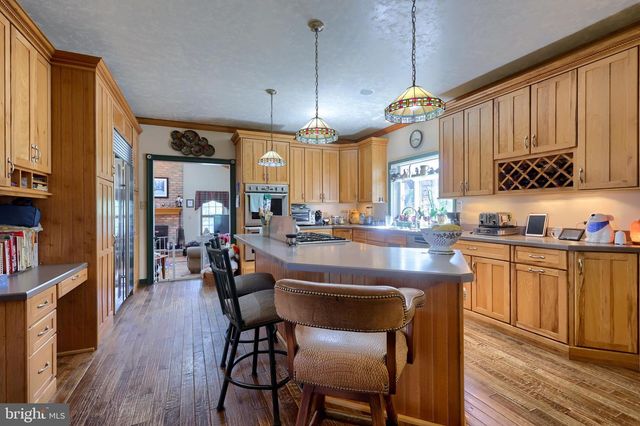 310 MAIL ROUTE, Sinking Spring, PA 19608