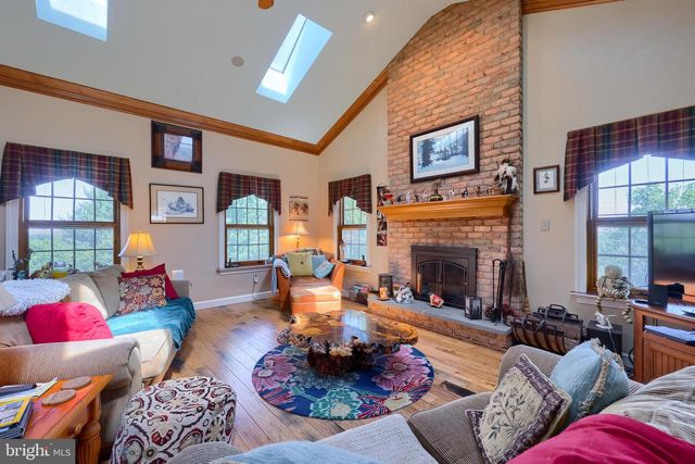 310 MAIL ROUTE, Sinking Spring, PA 19608