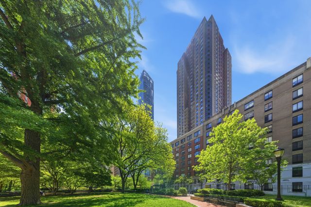 200 Rector Pl Apt 7C, New York City, NY 10280