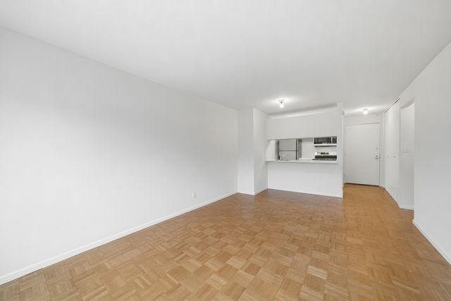 200 Rector Pl Apt 7C, New York City, NY 10280