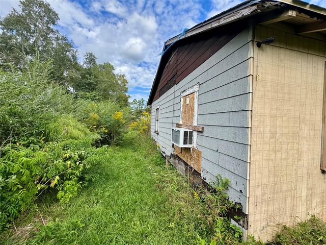 1695 Terry Road, Vidor, TX 77662